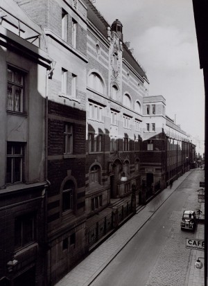 Jakobsbergsgatan 22-24, i kvarteret Jericho. År 1916.